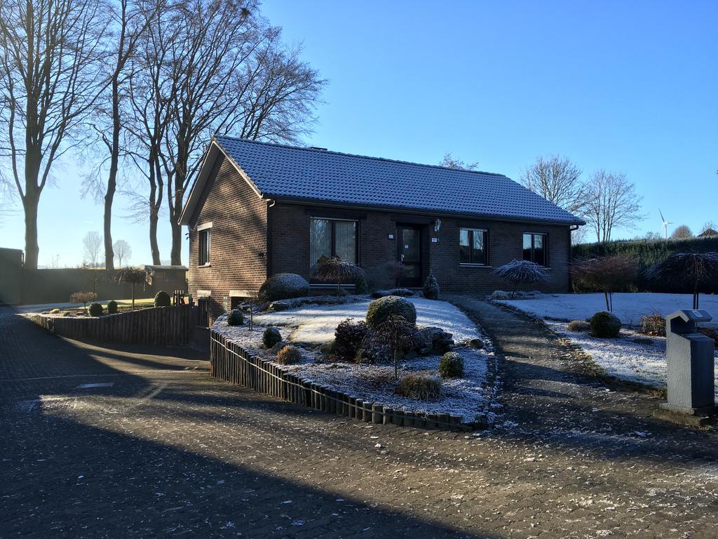 Villa Eifelhaus Emmels St. Vith Esterno foto